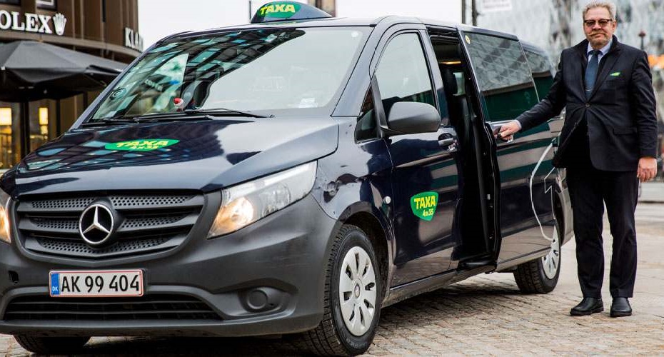 Book-a-minibus-taxi-holding-5-to-8-persons